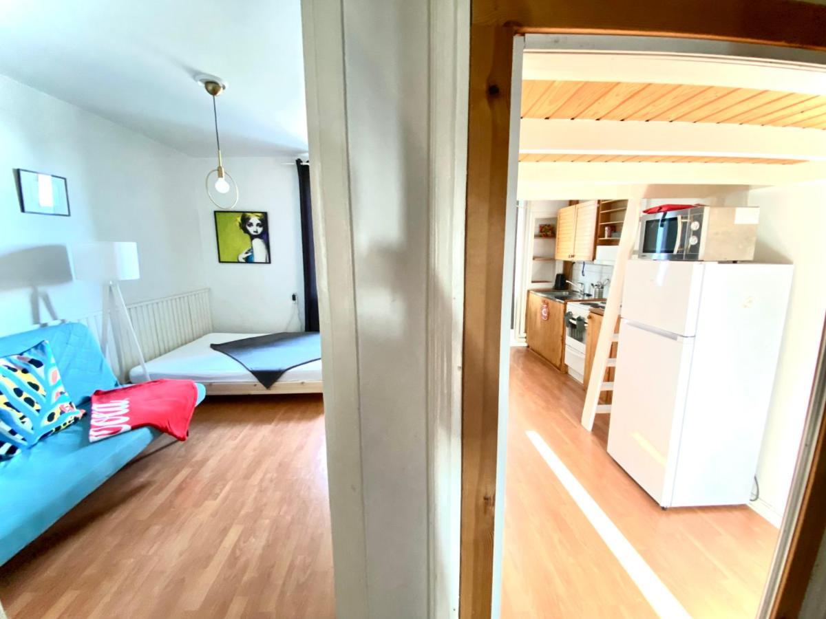 Small Home In Kamppi Хелзинки Екстериор снимка