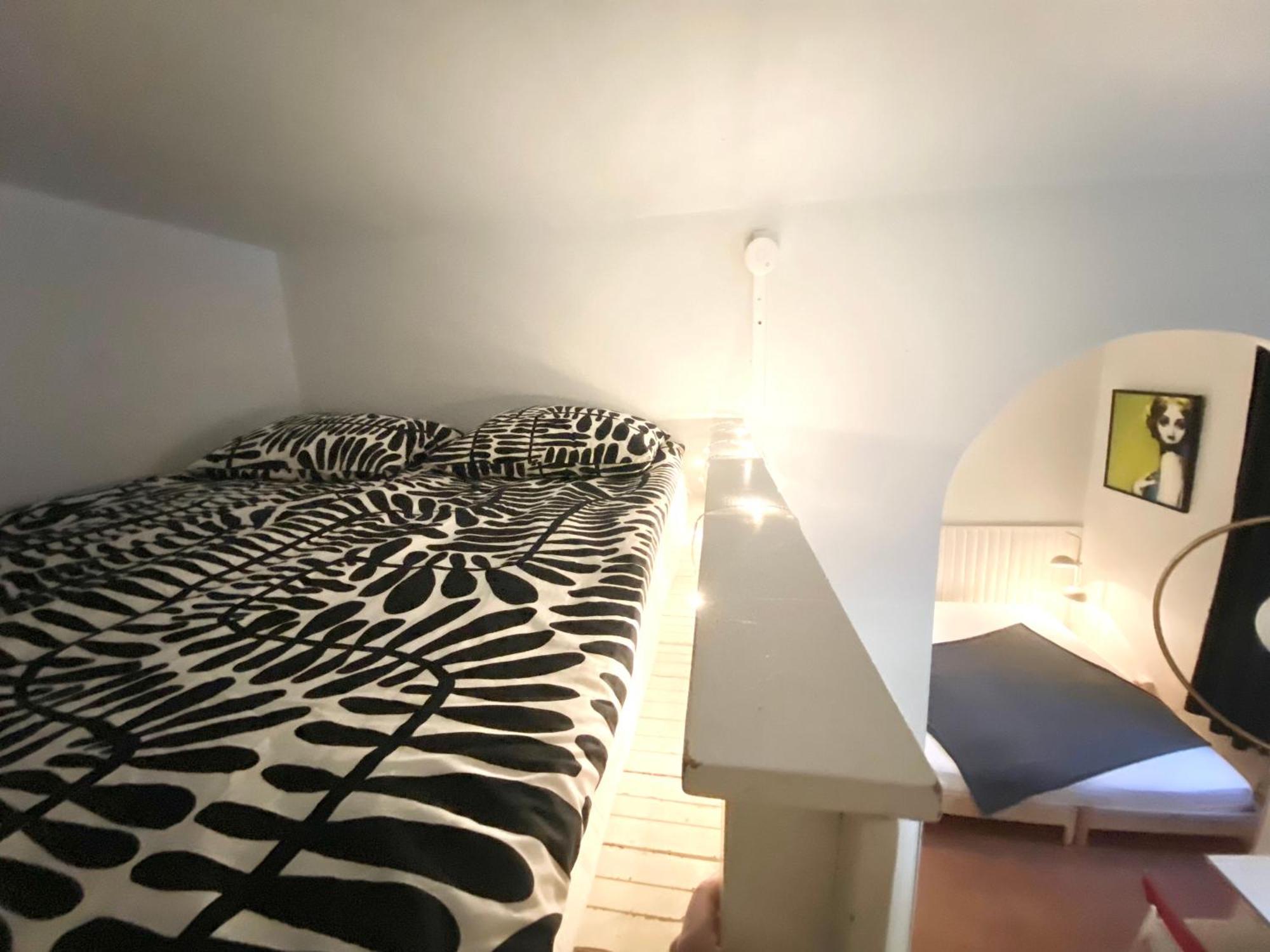 Small Home In Kamppi Хелзинки Екстериор снимка